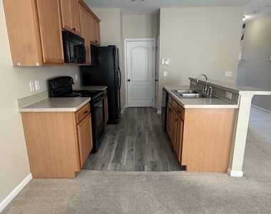 2371 Marbleridge Drive - Photo Thumbnail 6