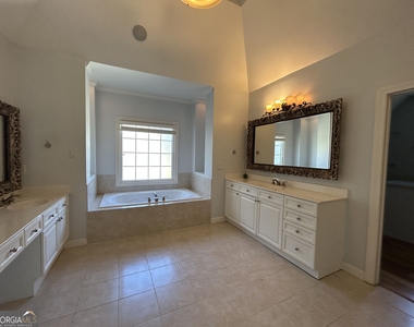 125 Stone Pond Lane - Photo Thumbnail 14