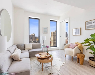 Vanderbilt Avenue - Photo Thumbnail 1