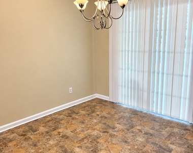 5542 Pineridge Court - Photo Thumbnail 5