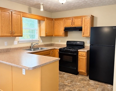 5542 Pineridge Court - Photo Thumbnail 3