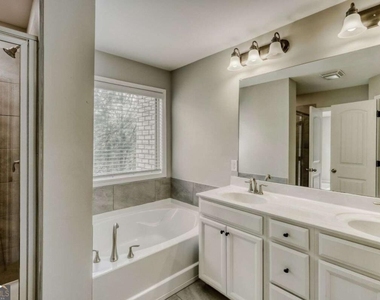 901 Sunset Park Drive - Photo Thumbnail 23