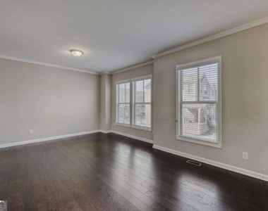 901 Sunset Park Drive - Photo Thumbnail 17