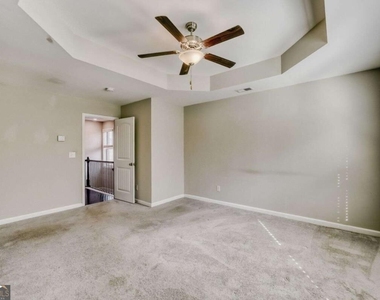 901 Sunset Park Drive - Photo Thumbnail 21