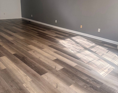 93 Davis Mill Court - Photo Thumbnail 4