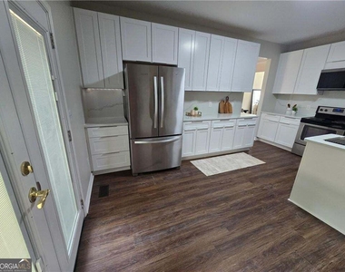1400 Windage Way Sw - Photo Thumbnail 18