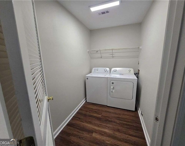1400 Windage Way Sw - Photo Thumbnail 11