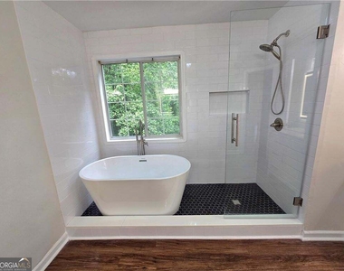 1400 Windage Way Sw - Photo Thumbnail 5