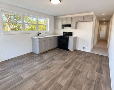 18 Aubrey Street - Photo Thumbnail 2