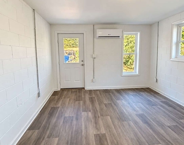 18 Aubrey Street - Photo Thumbnail 3