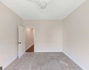 2130 Holtz Lane - Photo Thumbnail 25