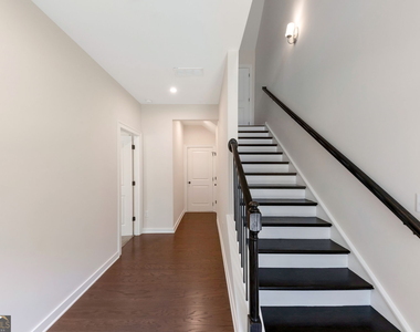 2130 Holtz Lane - Photo Thumbnail 4