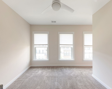 2130 Holtz Lane - Photo Thumbnail 23