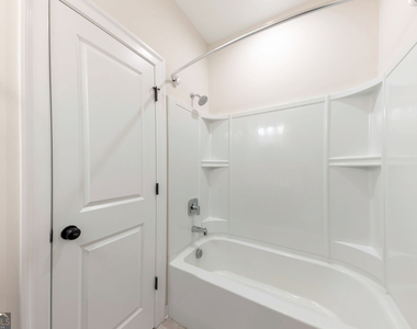2130 Holtz Lane - Photo Thumbnail 8