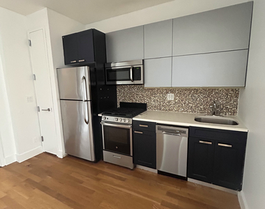 152 South 4th Street - Photo Thumbnail 1