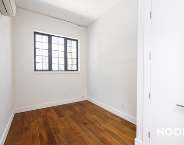 228 Kingsland Ave 11222 - Photo Thumbnail 9