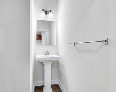 21 Peckwell St - Photo Thumbnail 3