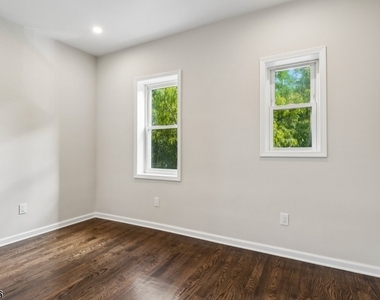 166 Maplewood Ave - Photo Thumbnail 11