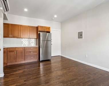 166 Maplewood Ave - Photo Thumbnail 2