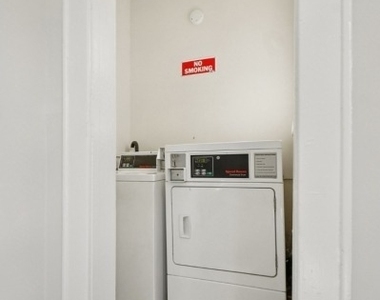 166 Maplewood Ave - Photo Thumbnail 12