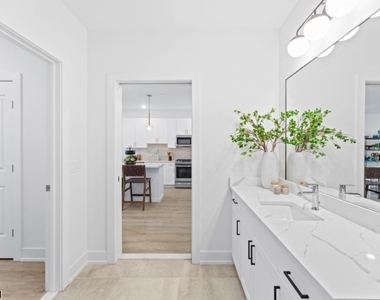 518 Vosseller Ave - Photo Thumbnail 20