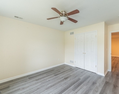 21 Walsh Rd - Photo Thumbnail 9