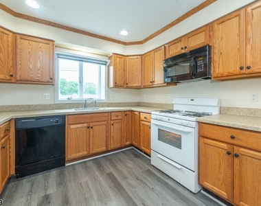 21 Walsh Rd - Photo Thumbnail 20