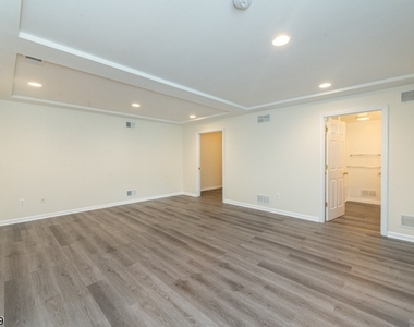 21 Walsh Rd - Photo Thumbnail 6