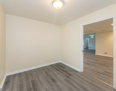 21 Walsh Rd - Photo Thumbnail 11