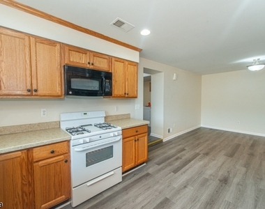 21 Walsh Rd - Photo Thumbnail 19