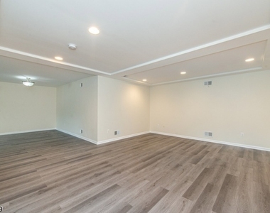 21 Walsh Rd - Photo Thumbnail 13