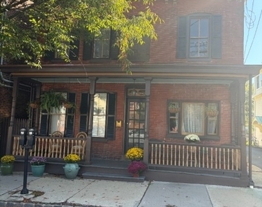 65 Coryell St - Photo Thumbnail 1