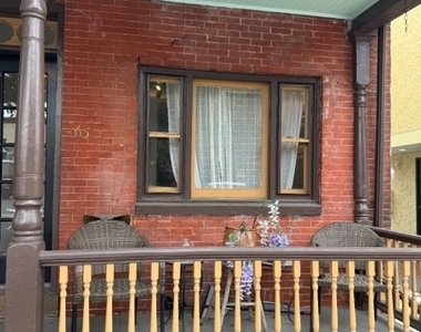 65 Coryell St - Photo Thumbnail 3