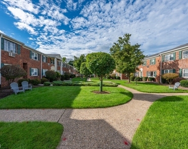 79 Roseland Ave - Photo Thumbnail 21