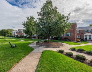 79 Roseland Ave - Photo Thumbnail 23