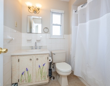 79 Roseland Ave - Photo Thumbnail 18