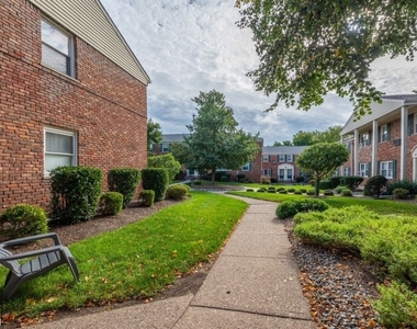 79 Roseland Ave - Photo Thumbnail 1