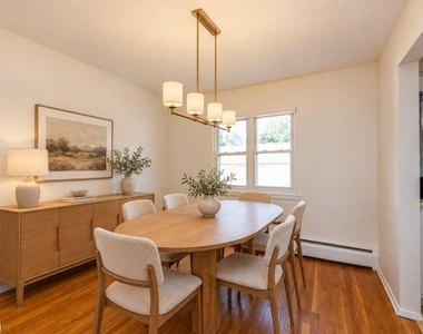 79 Roseland Ave - Photo Thumbnail 9