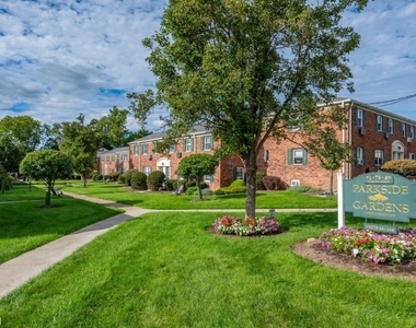 79 Roseland Ave - Photo Thumbnail 22