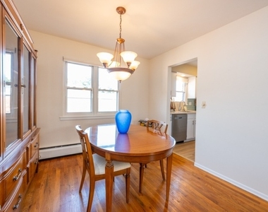 79 Roseland Ave - Photo Thumbnail 11