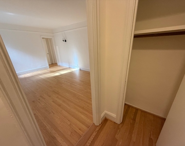 146 West 79th Street - Photo Thumbnail 3