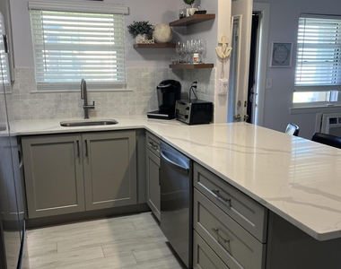 151 Wharfside Dr Drive - Photo Thumbnail 2
