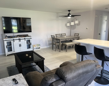 151 Wharfside Dr Drive - Photo Thumbnail 5