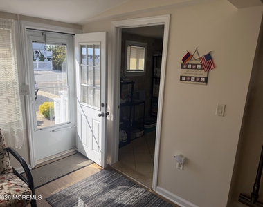 3456 Jefferson Avenue - Photo Thumbnail 9