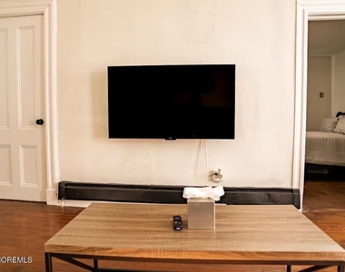 287 Westwood Avenue - Photo Thumbnail 6