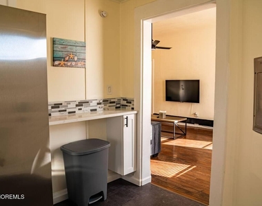 287 Westwood Avenue - Photo Thumbnail 2