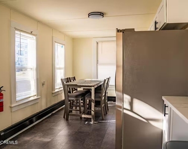 287 Westwood Avenue - Photo Thumbnail 3