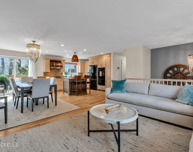 2412 Homestead Avenue - Photo Thumbnail 3