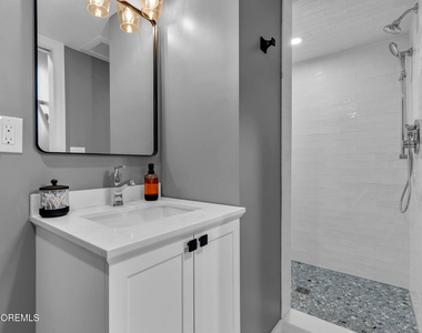 2412 Homestead Avenue - Photo Thumbnail 34
