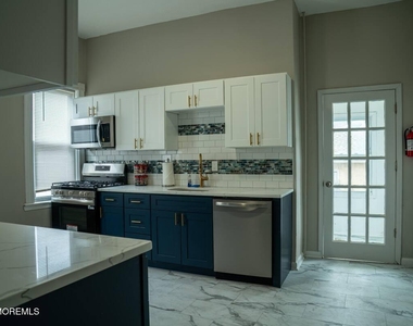 287 Westwood Avenue - Photo Thumbnail 2